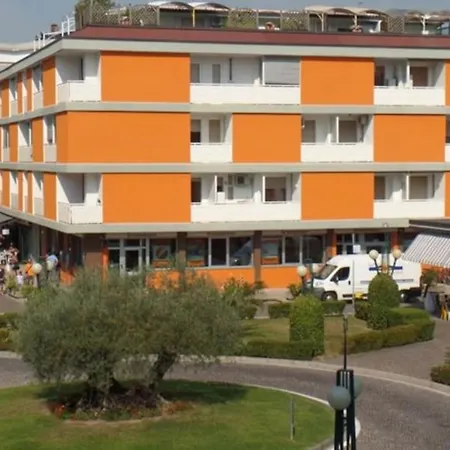 Lägenhet Viale Di *
